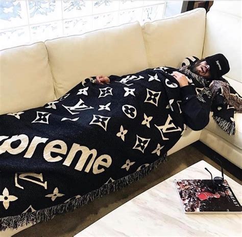 supreme louis vuitton blanket